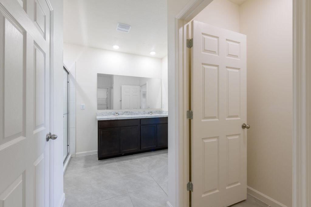 PORT ST LUCIE SECTION 19 - Residential Lease