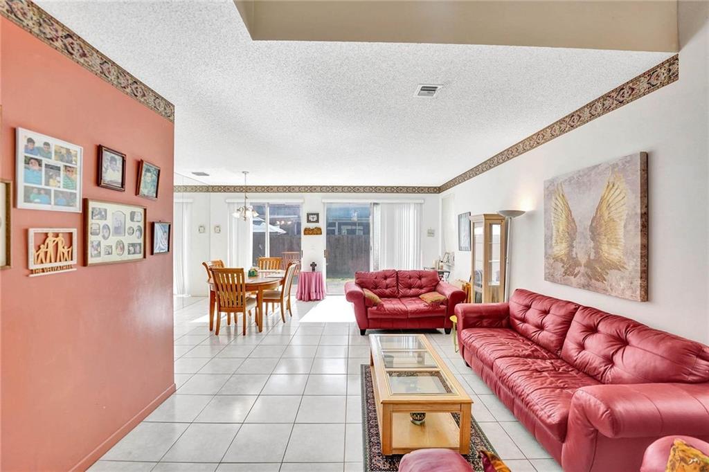 Ramblewood South 78-19 B - Residential