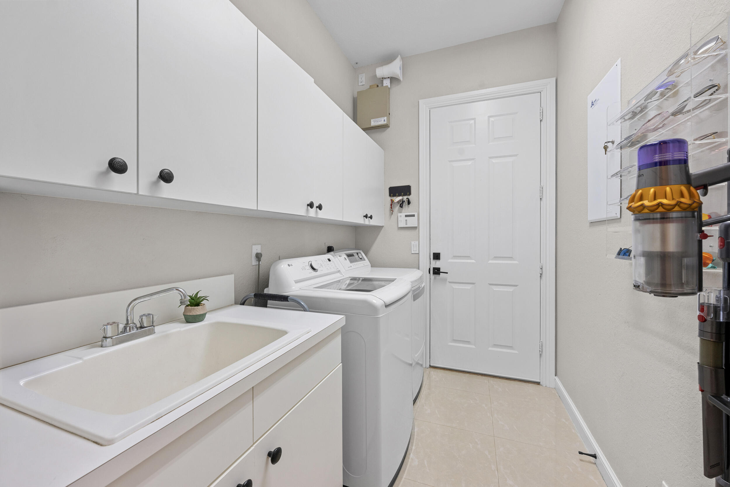 HAMMOCK CREEK - Residential