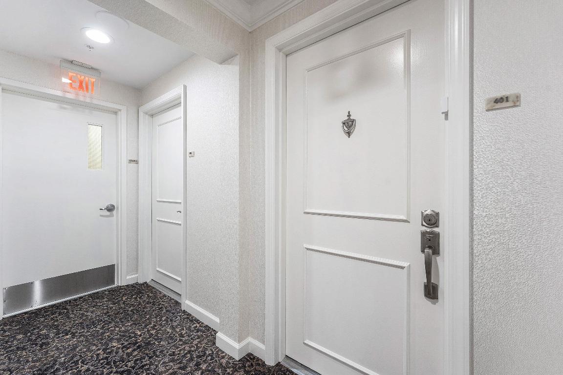 411 N New River Drive 401