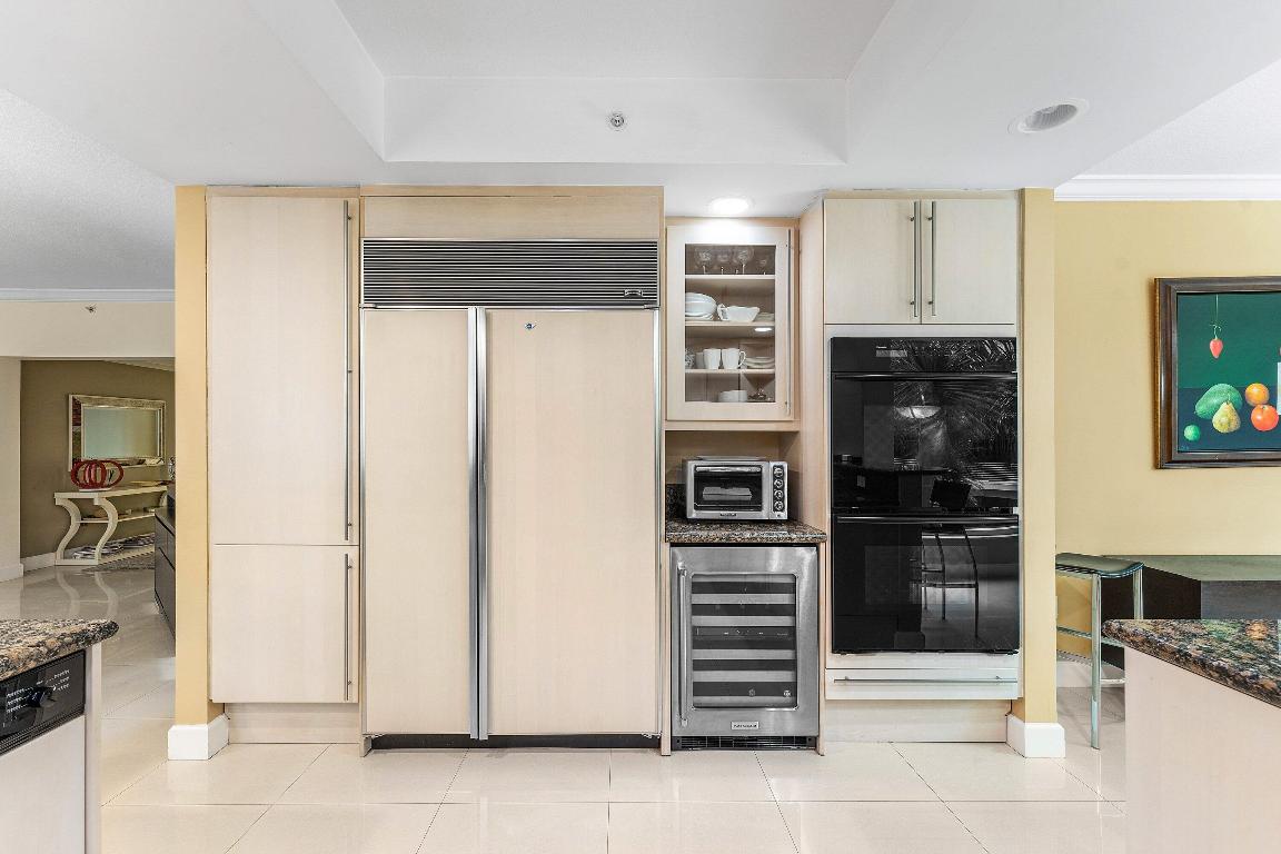 LAS OLAS GRAND CONDO - Residential