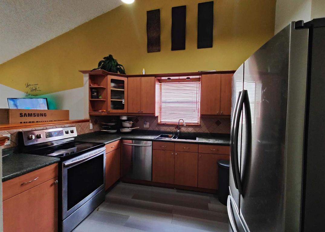 LAKES OF TARA UNIT 2 - Residential