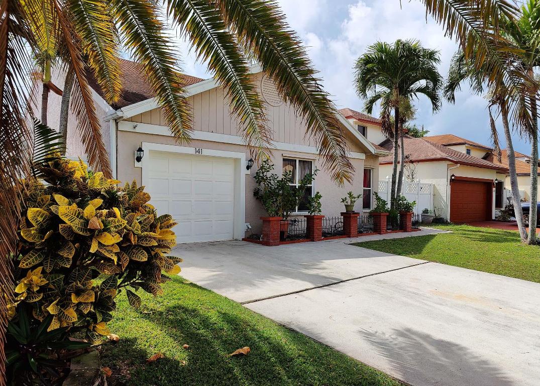 LAKES OF TARA UNIT 2 - Residential