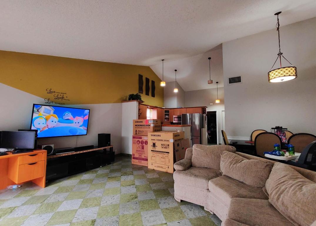 LAKES OF TARA UNIT 2 - Residential