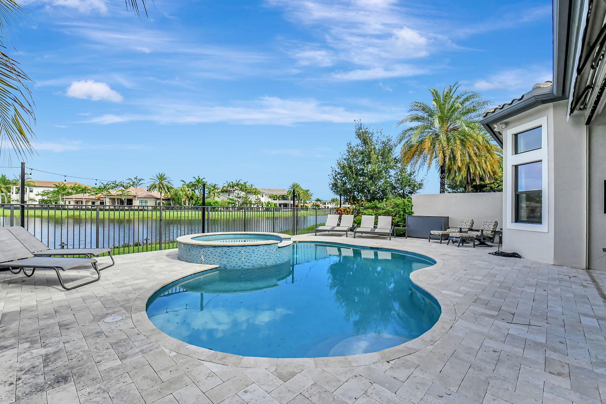 Seven Bridges - Residential