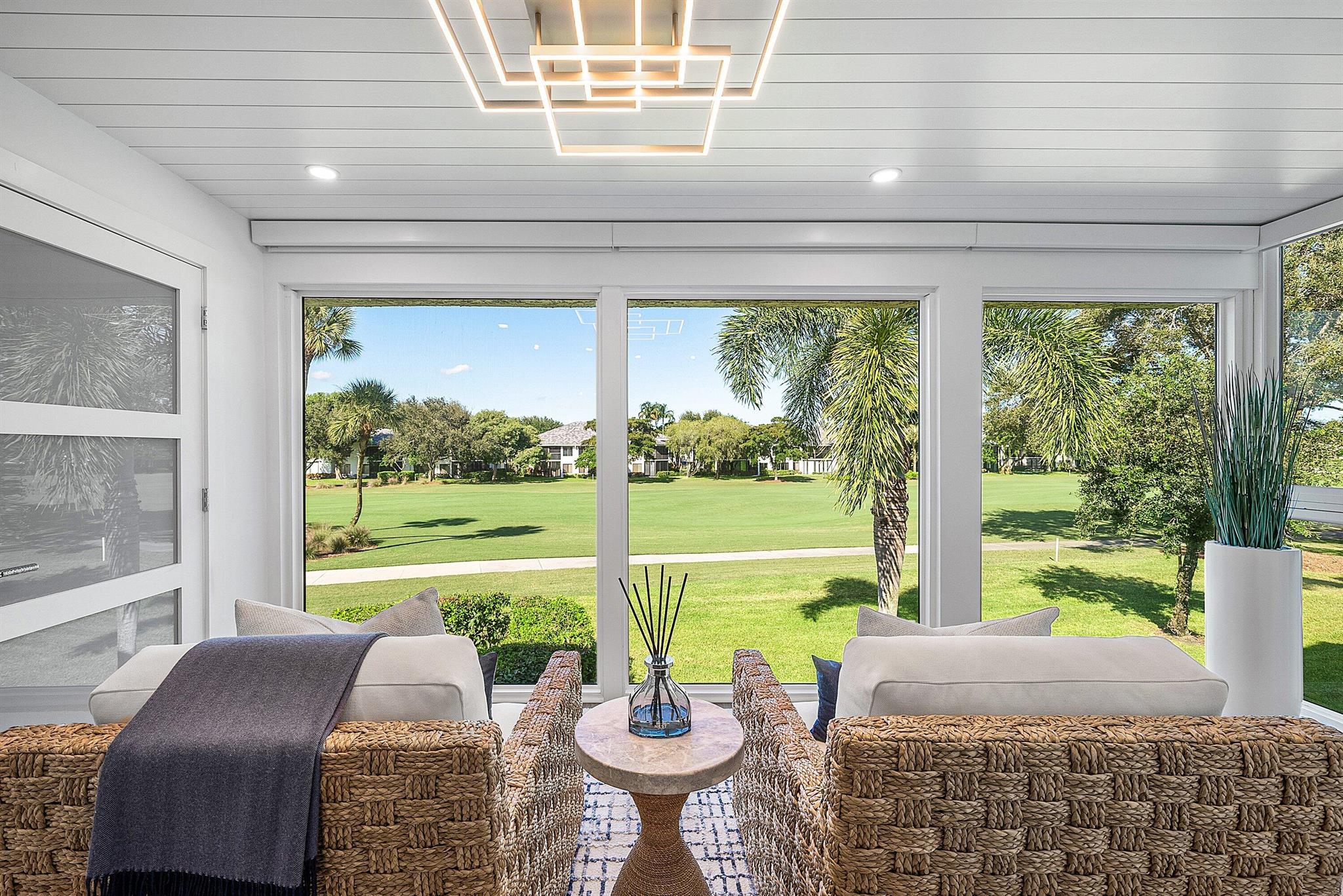 GLENEAGLES CONDO IV - Residential