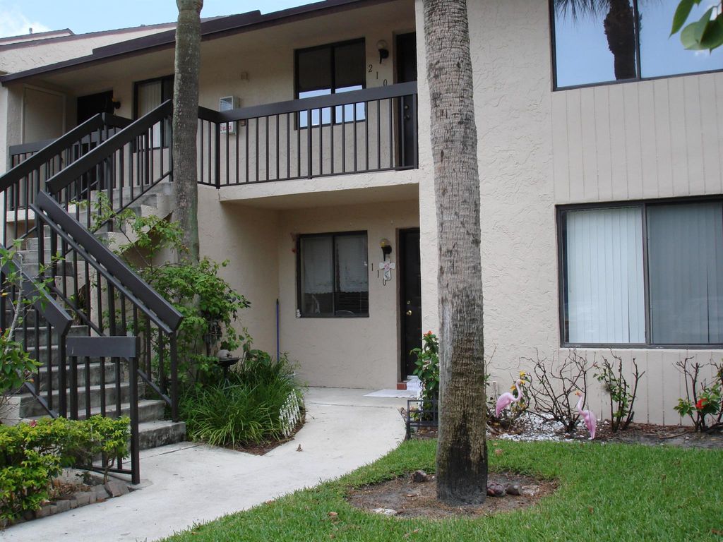 Photo of 21950 Soundview Terrace #110, Boca Raton, FL 33433 (MLS # R11117666)