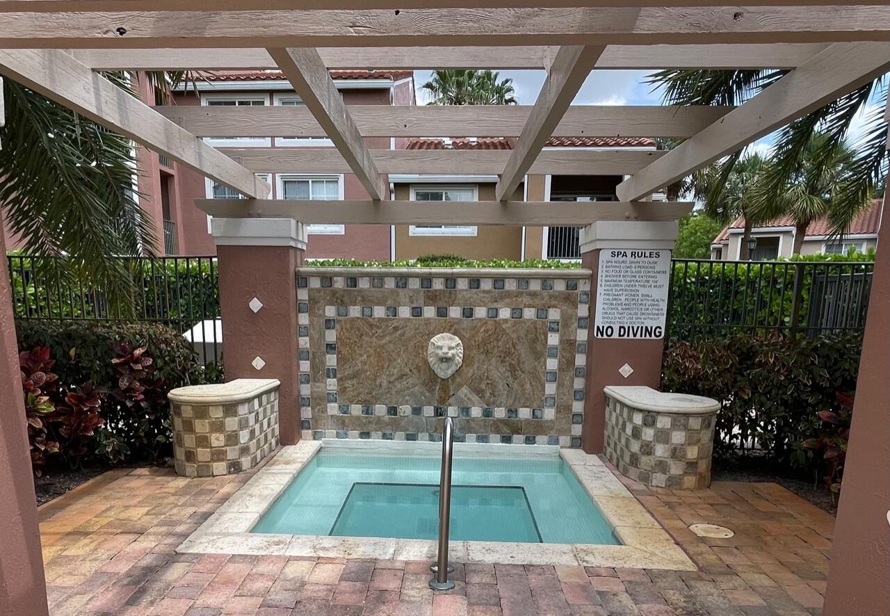 ST ANDREWS AT BOYNTON BEACH CONDO - Residential Lease