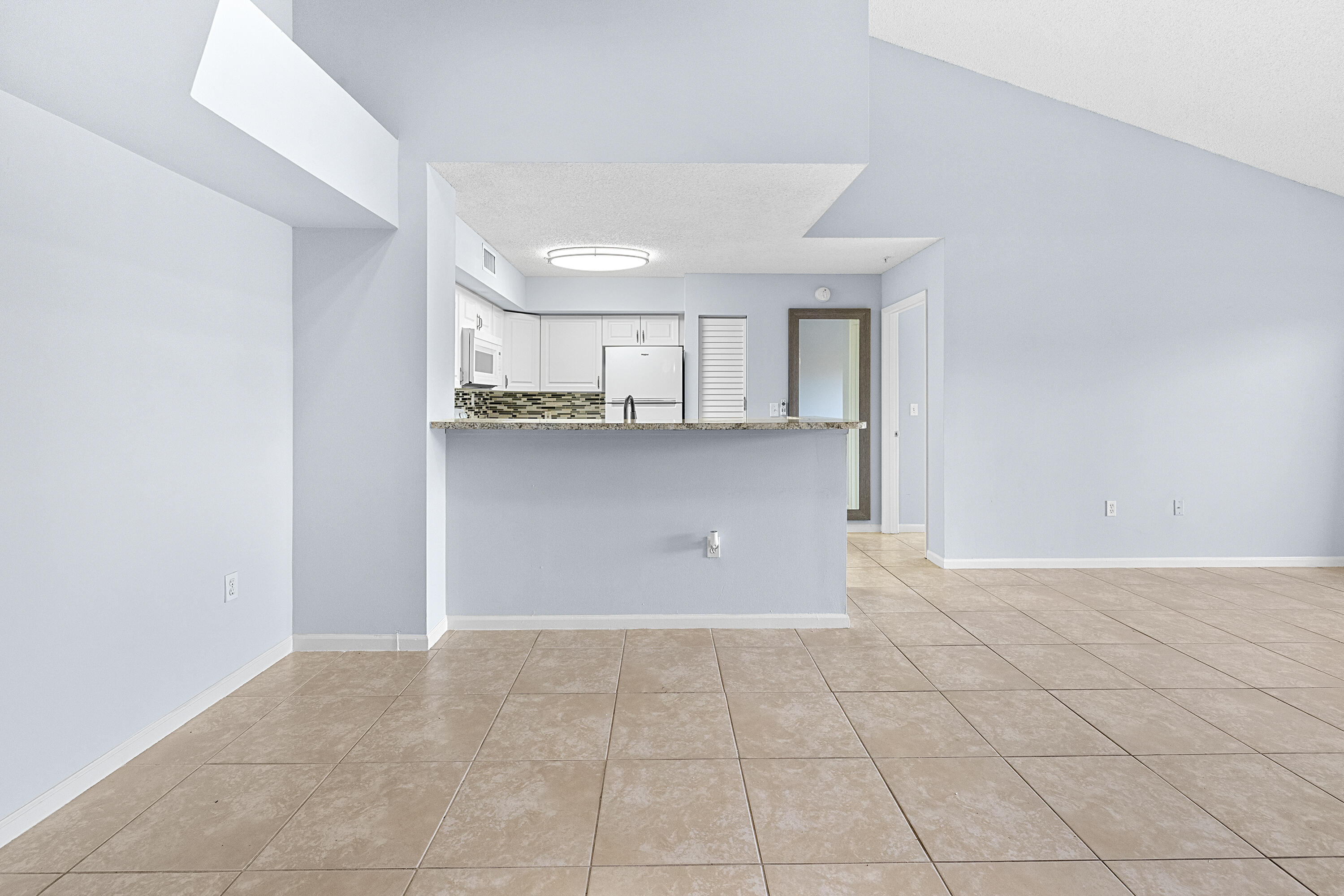 ST ANDREWS AT BOYNTON BEACH CONDO - Residential Lease