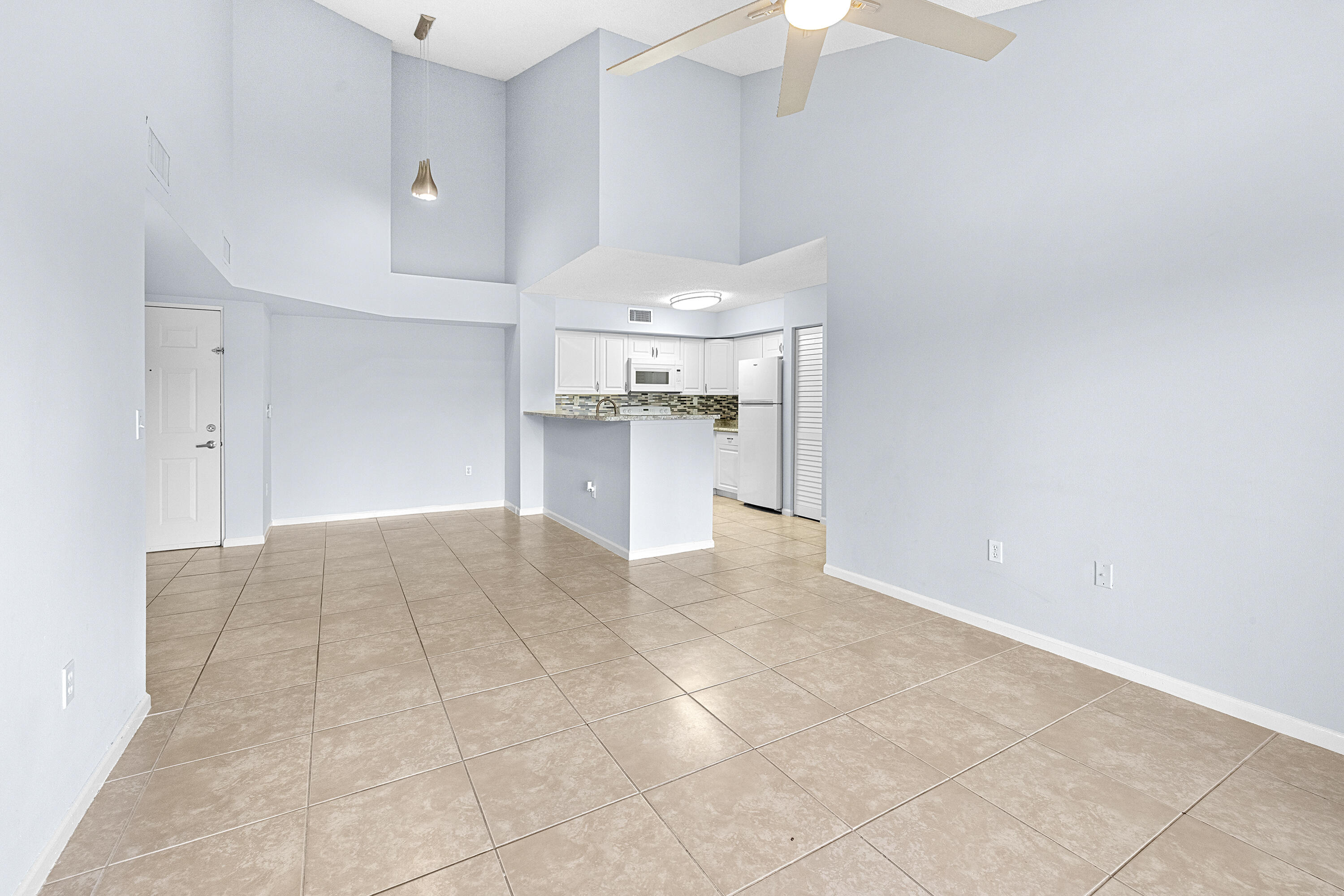 ST ANDREWS AT BOYNTON BEACH CONDO - Residential Lease