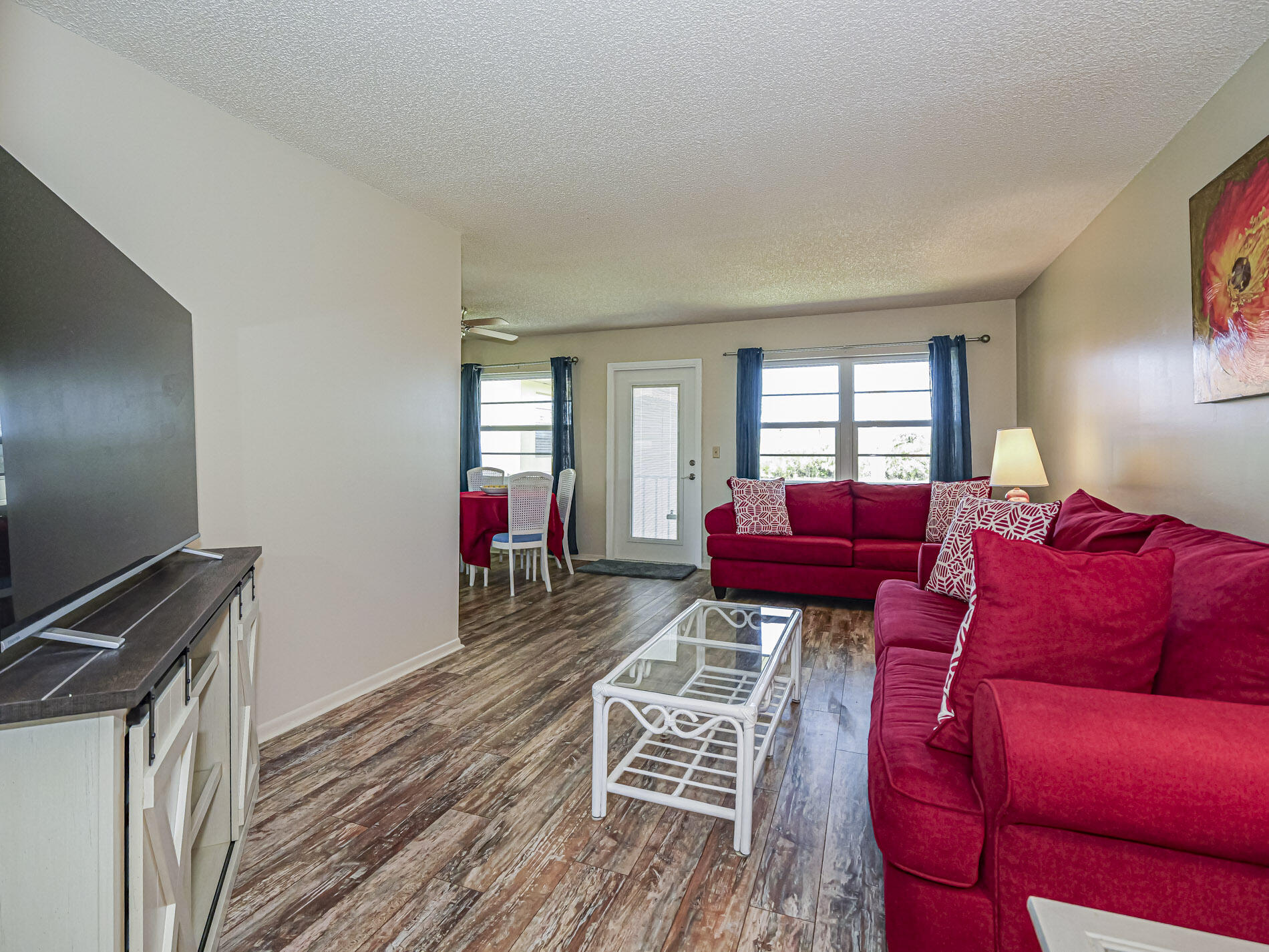 VISTA ROYALE PHASE IV BLDGS 83-111 - Residential Lease