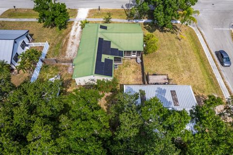 A home in Okeechobee