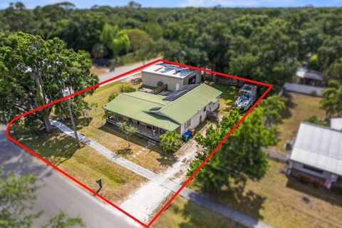 A home in Okeechobee