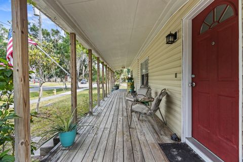 A home in Okeechobee