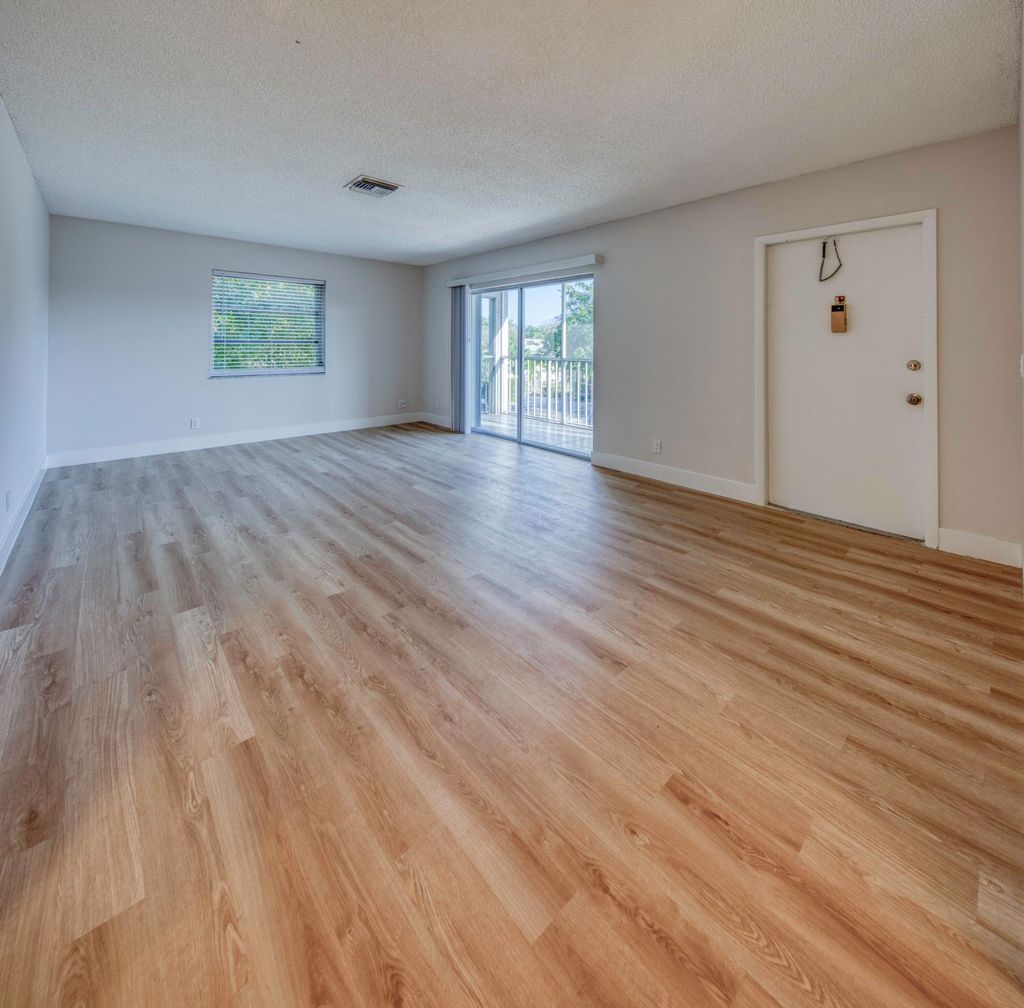 Photo of 531 N J St #5, Lake Worth Beach, FL 33460 (MLS # B26001626)