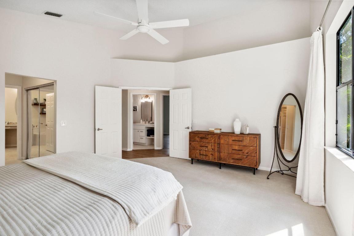 COACH HOUSES OF TOWN PLACE II CONDO - Residential