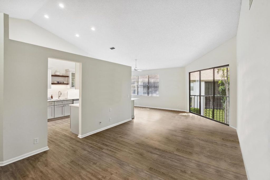 Photo of 5780 Coach House Circle #H, Boca Raton, FL 33486 (MLS # R10974536)