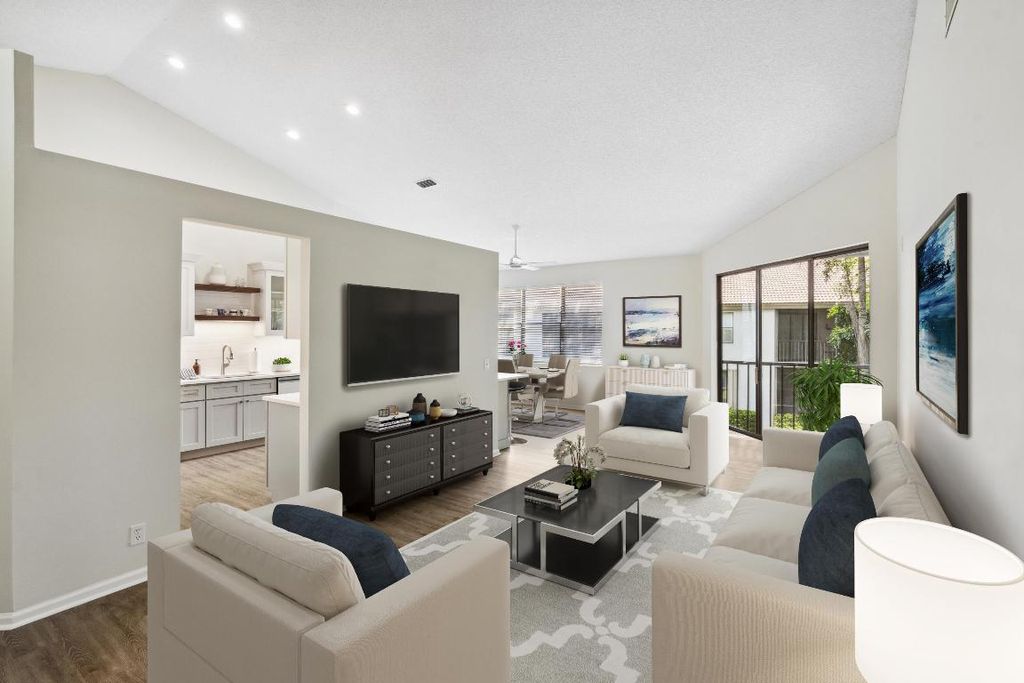 Photo of 5780 Coach House Circle #H, Boca Raton, FL 33486 (MLS # R10974536)