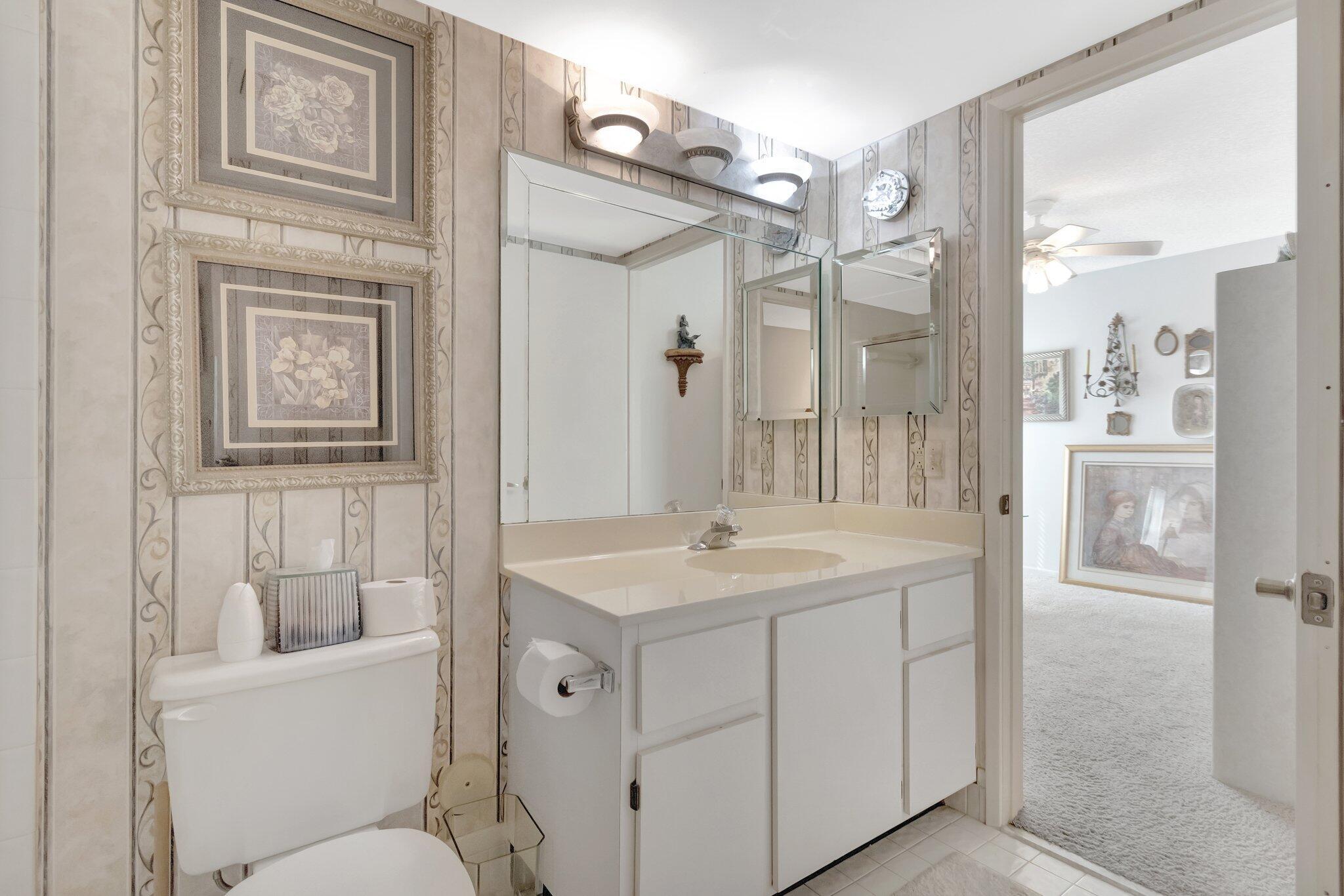 HUNTINGTON LAKES SEC FOUR CONDOS - Residential