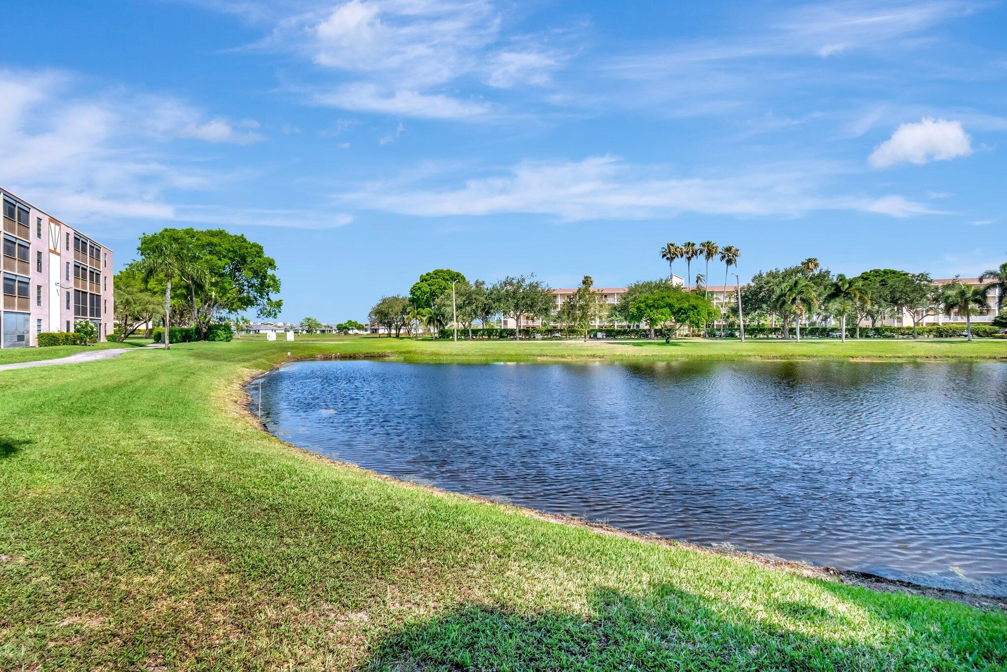 HUNTINGTON LAKES SEC FOUR CONDOS - Residential