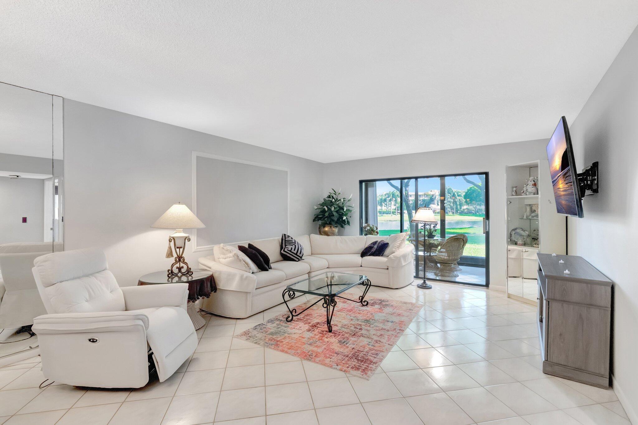 HUNTINGTON LAKES SEC FOUR CONDOS - Residential