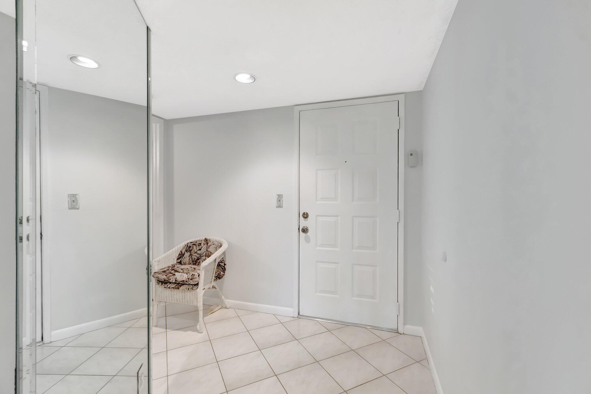 HUNTINGTON LAKES SEC FOUR CONDOS - Residential