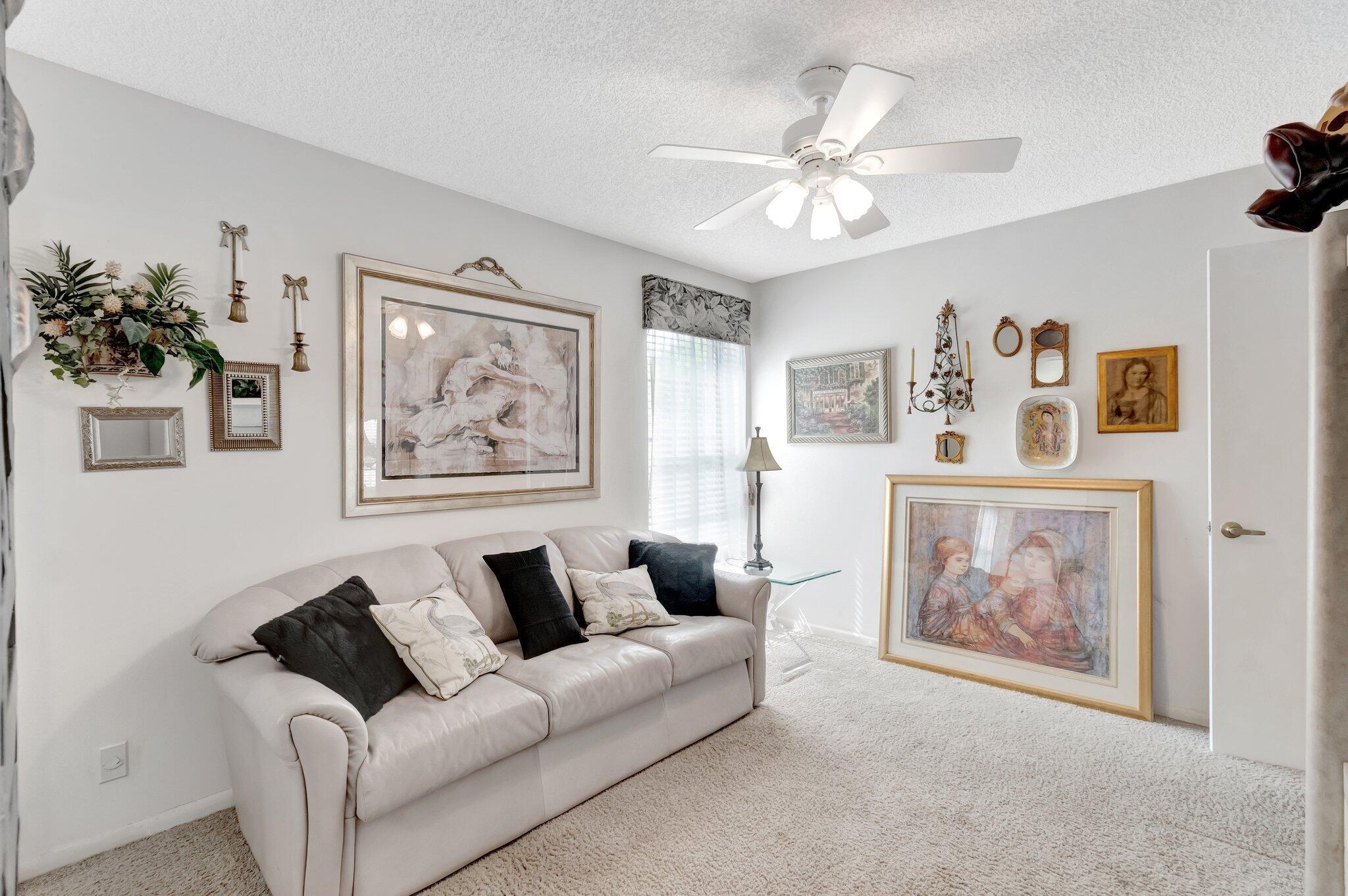 HUNTINGTON LAKES SEC FOUR CONDOS - Residential