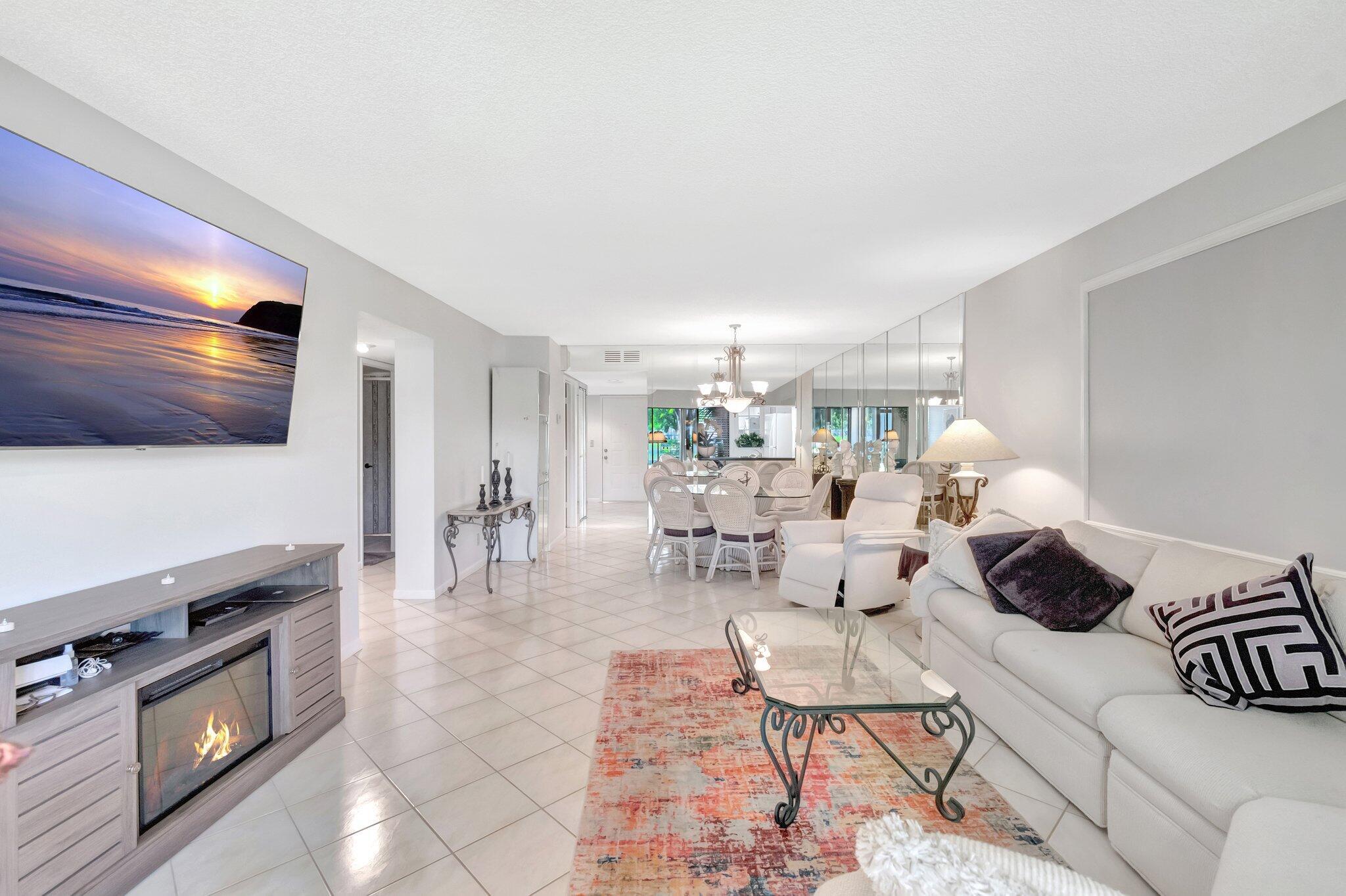 HUNTINGTON LAKES SEC FOUR CONDOS - Residential