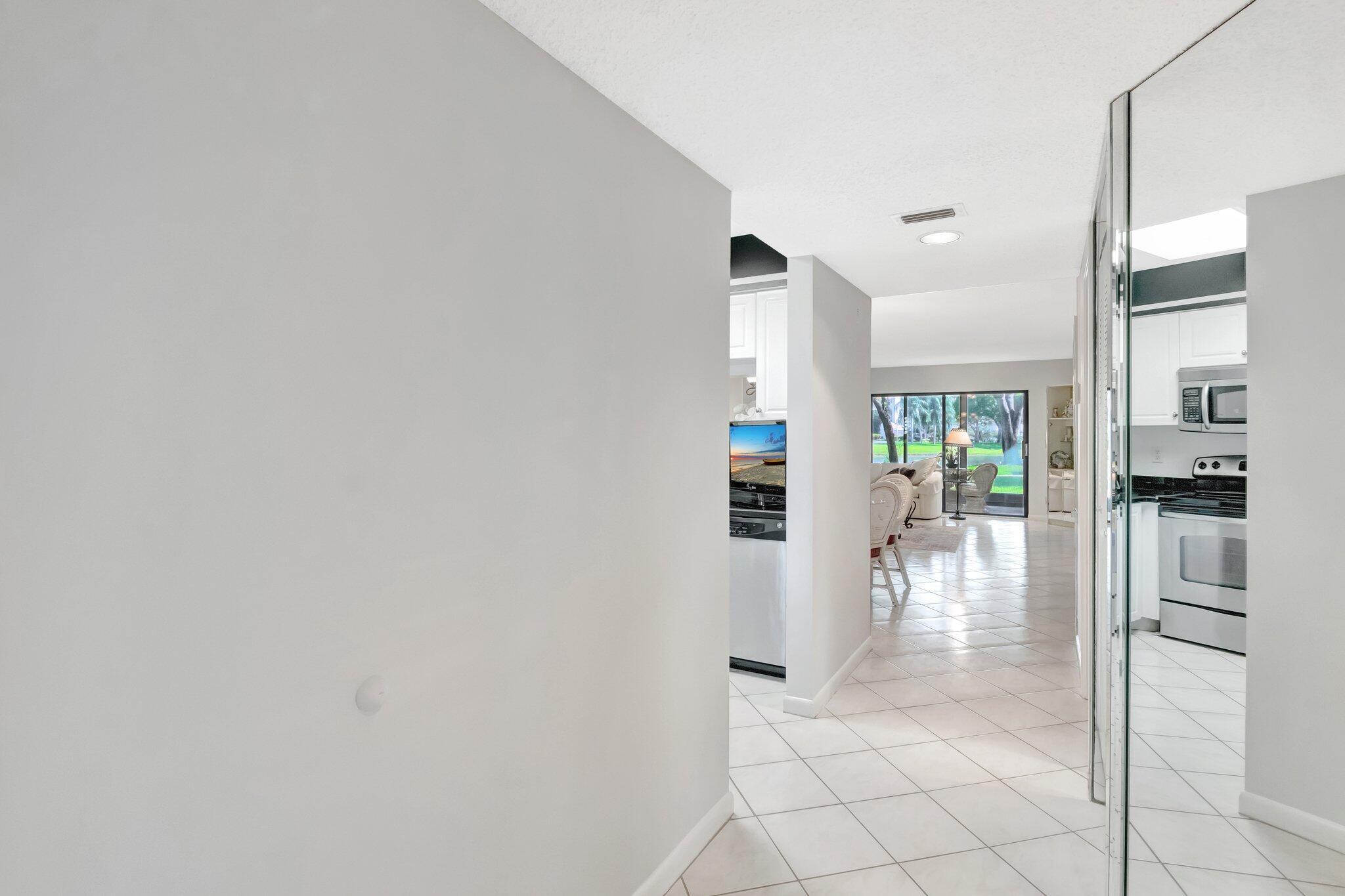 HUNTINGTON LAKES SEC FOUR CONDOS - Residential