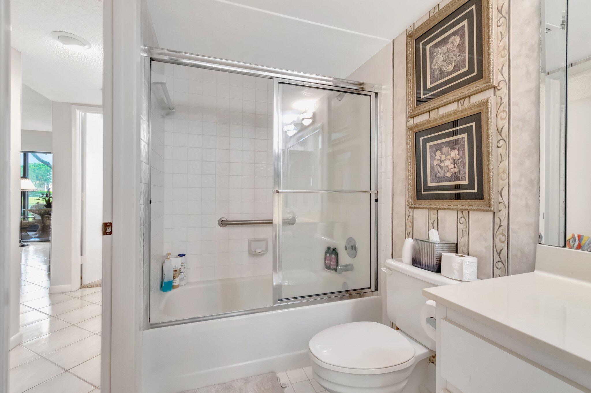 HUNTINGTON LAKES SEC FOUR CONDOS - Residential