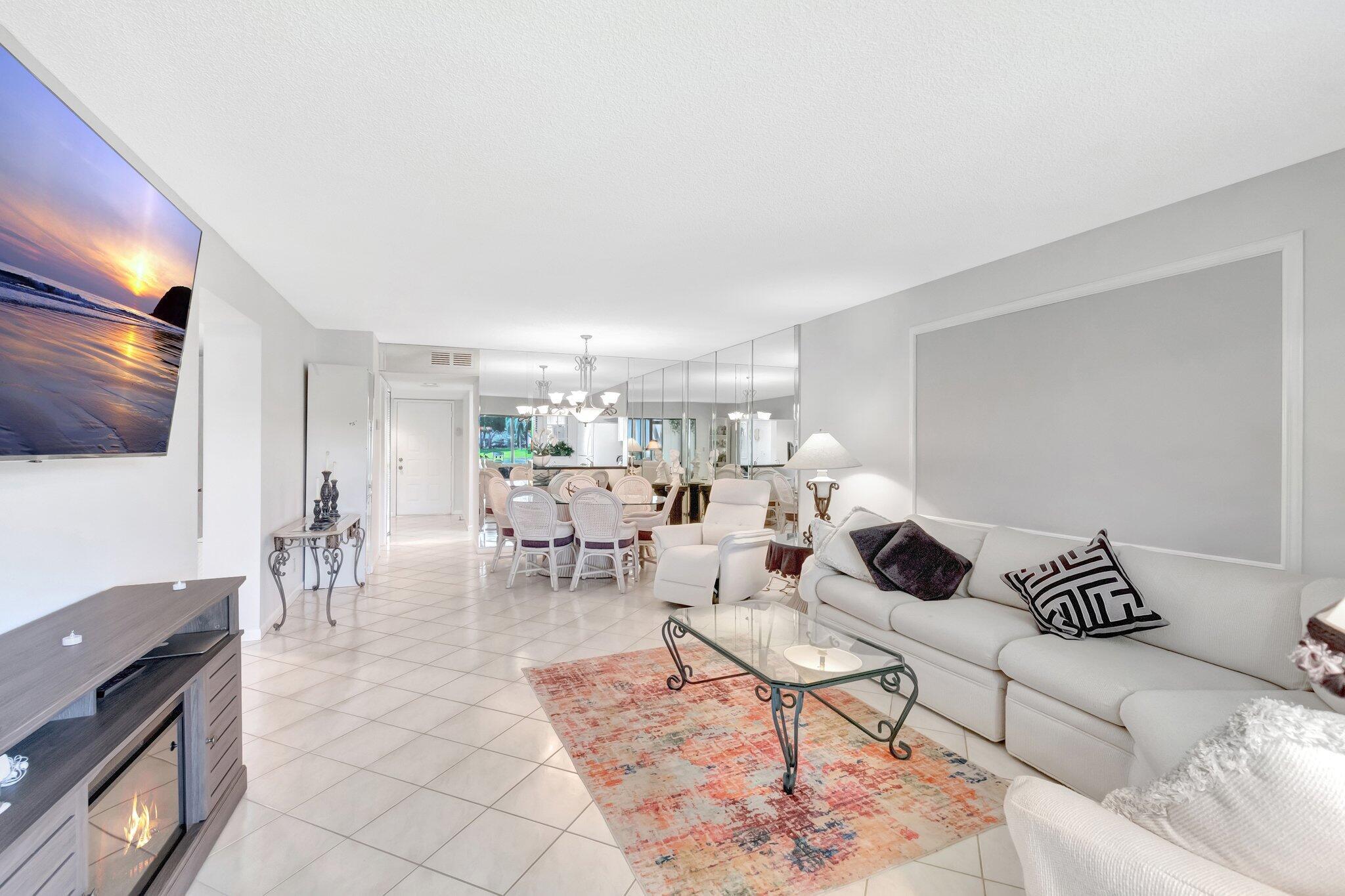 HUNTINGTON LAKES SEC FOUR CONDOS - Residential