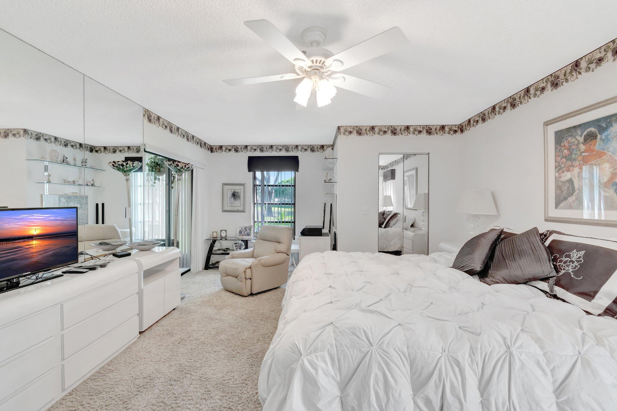 HUNTINGTON LAKES SEC FOUR CONDOS - Residential