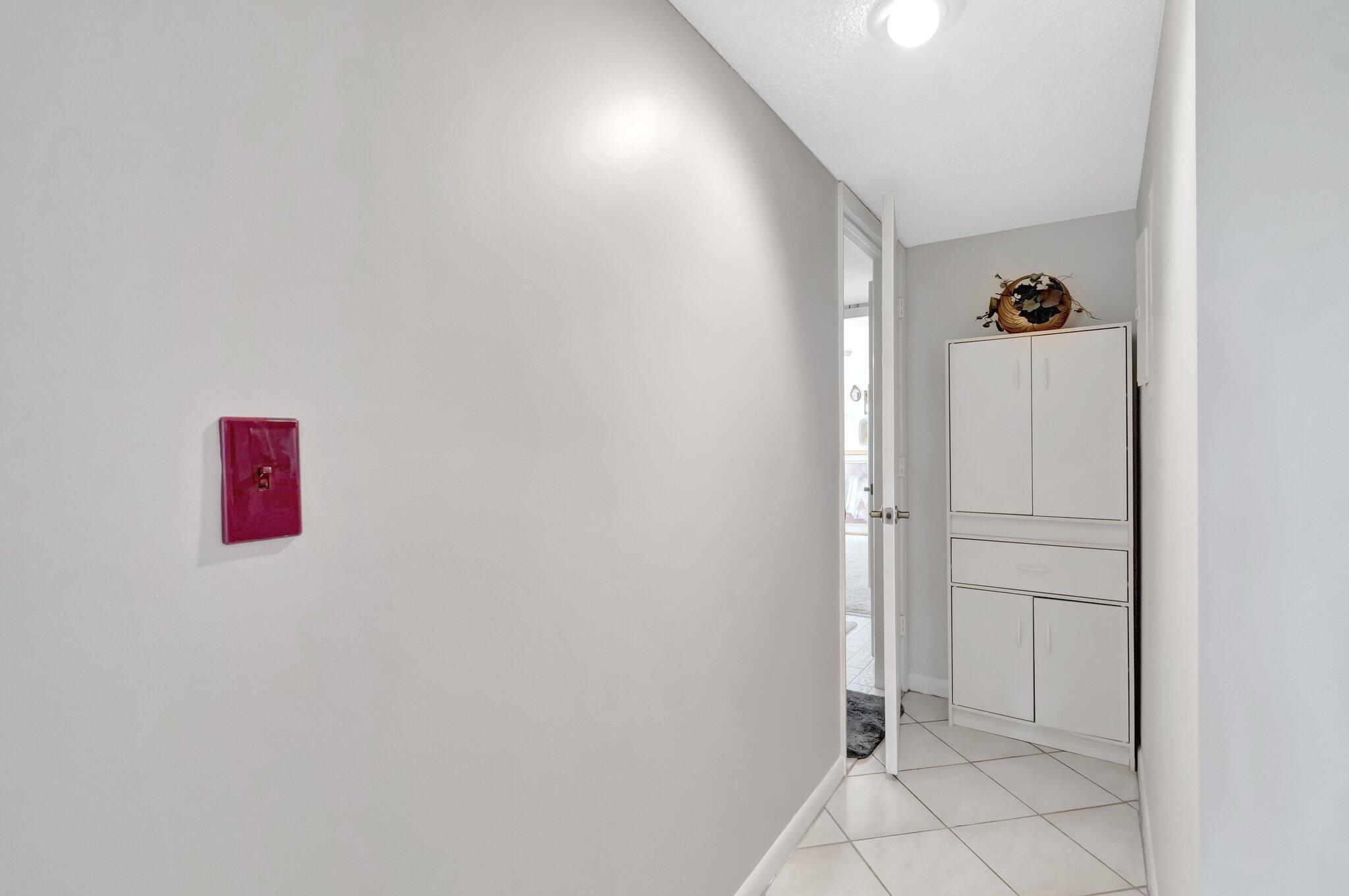 HUNTINGTON LAKES SEC FOUR CONDOS - Residential