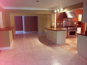 POR LA MAR - Residential Lease