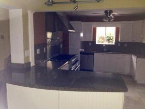 POR LA MAR - Residential Lease