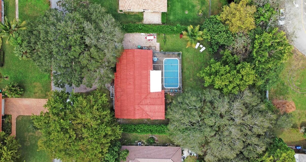 CORAL SPRINGS VILLAGE GREEN - Residential