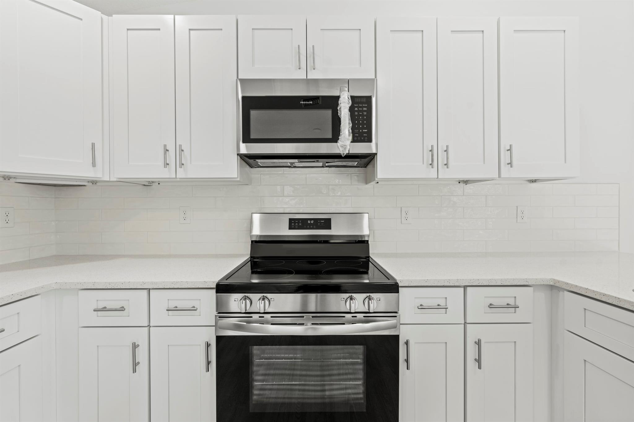 LAKEWOOD PARK UNIT 1 - Residential Lease