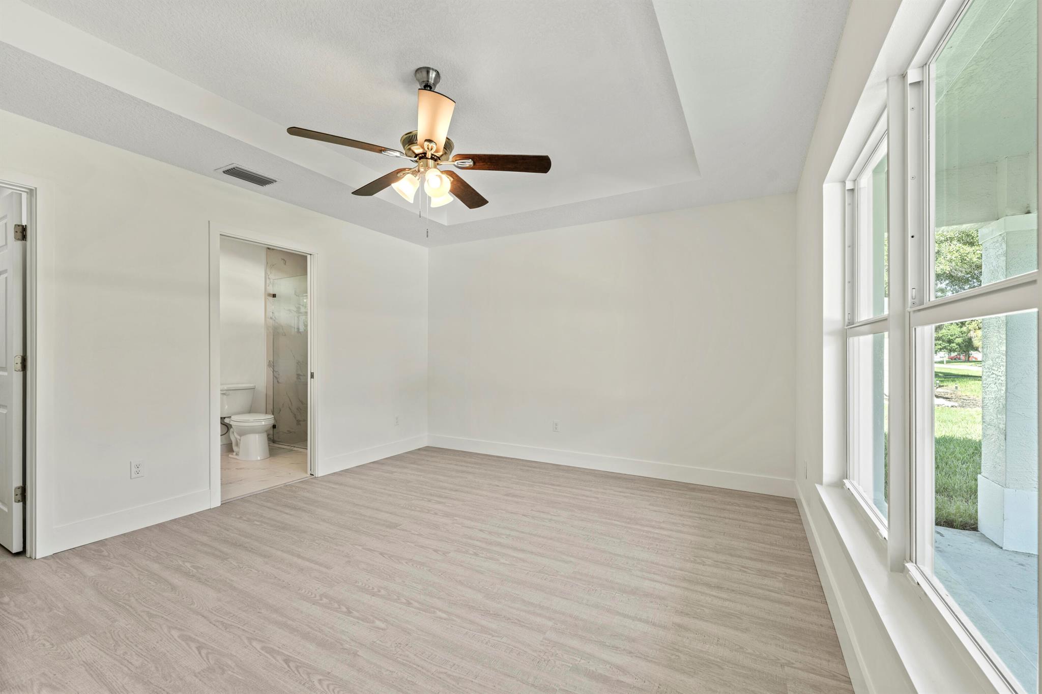 LAKEWOOD PARK UNIT 1 - Residential Lease