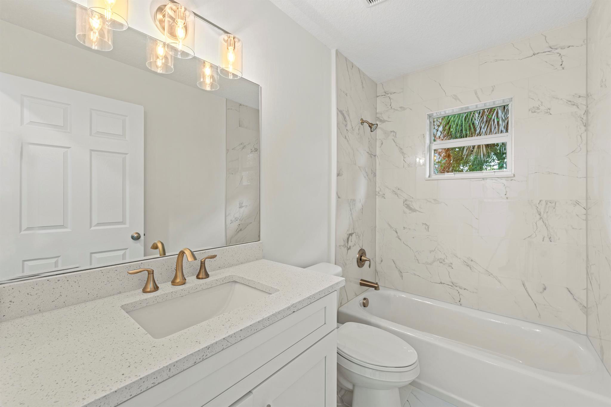 LAKEWOOD PARK UNIT 1 - Residential Lease