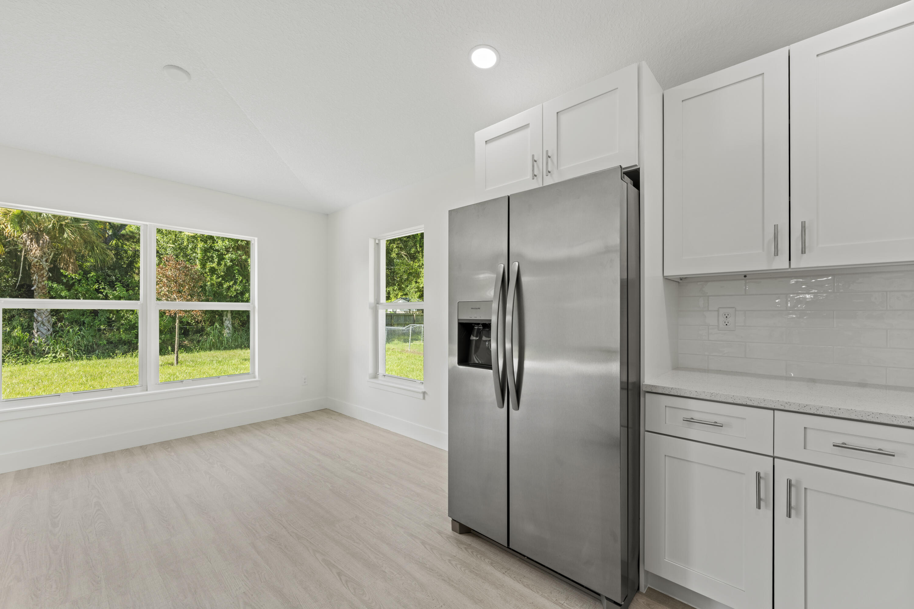 LAKEWOOD PARK UNIT 1 - Residential Lease