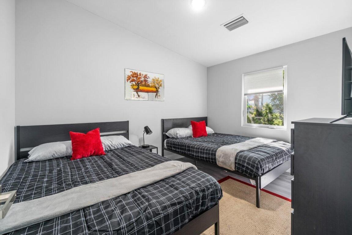 SUNDY & TENBROOK - Residential