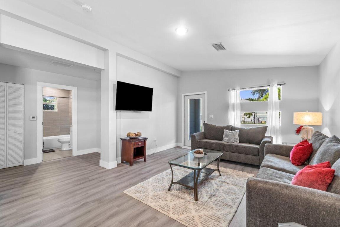 SUNDY & TENBROOK - Residential