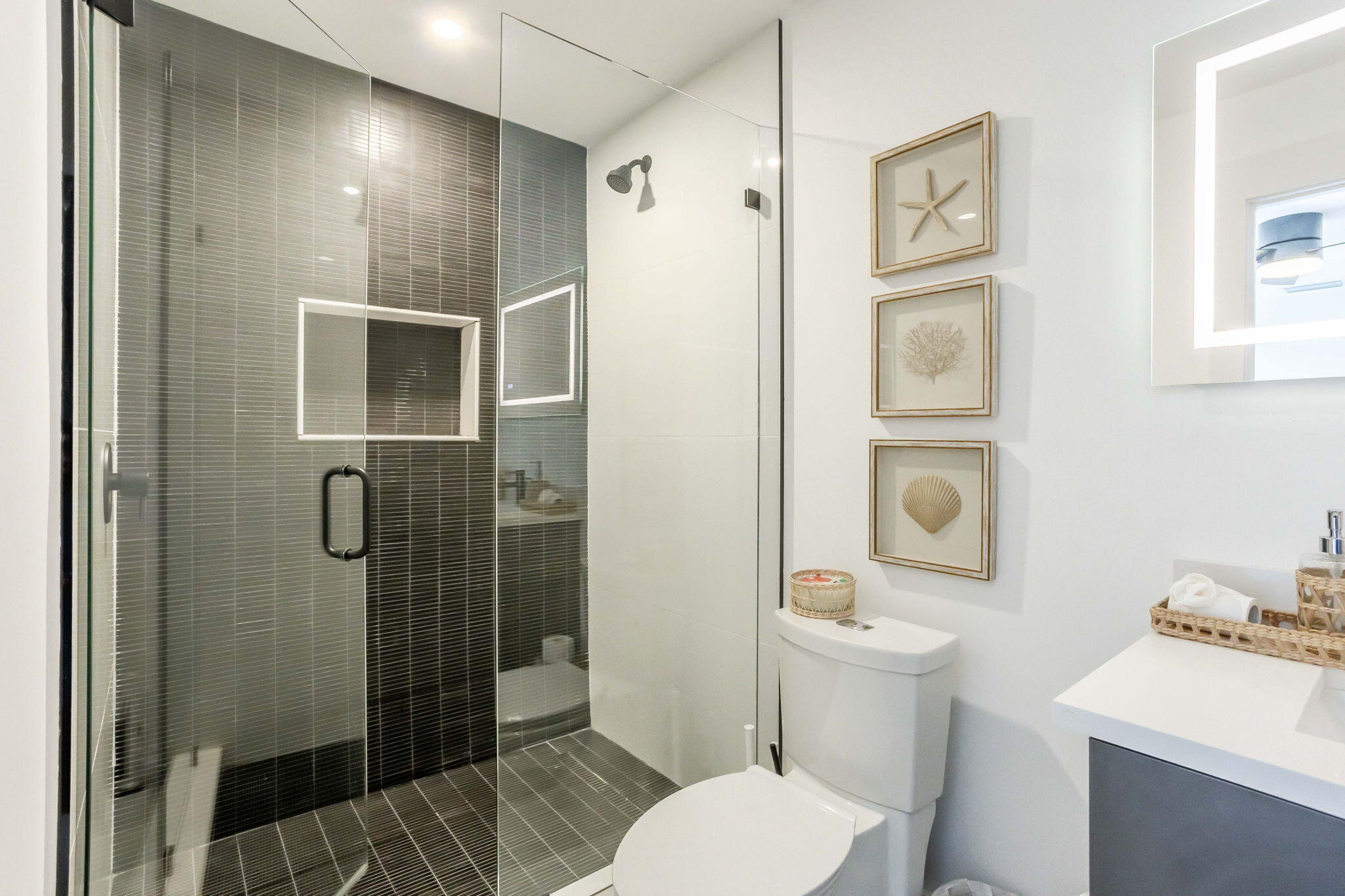 RIDGEWOOD ESTATES - Residential