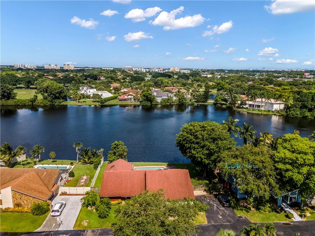 Davide Isles 83-2 B - Residential