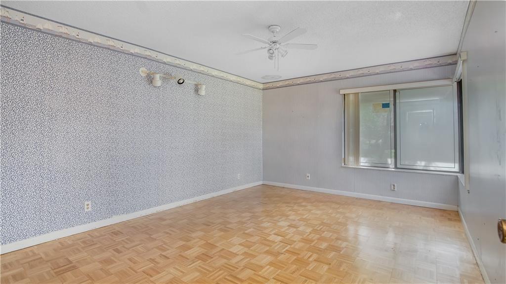 Davide Isles 83-2 B - Residential