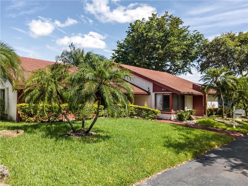 Davide Isles 83-2 B - Residential