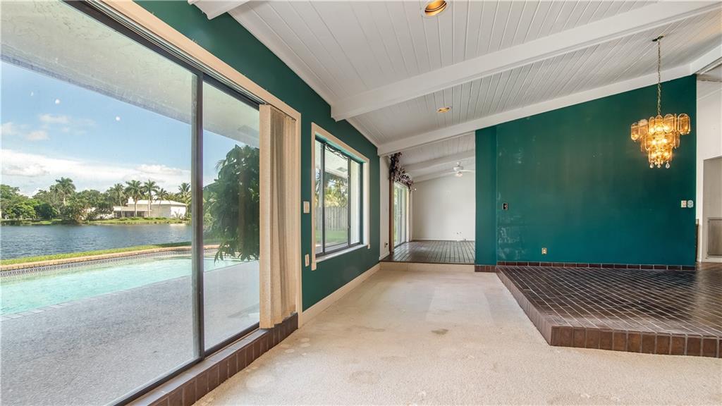 Davide Isles 83-2 B - Residential
