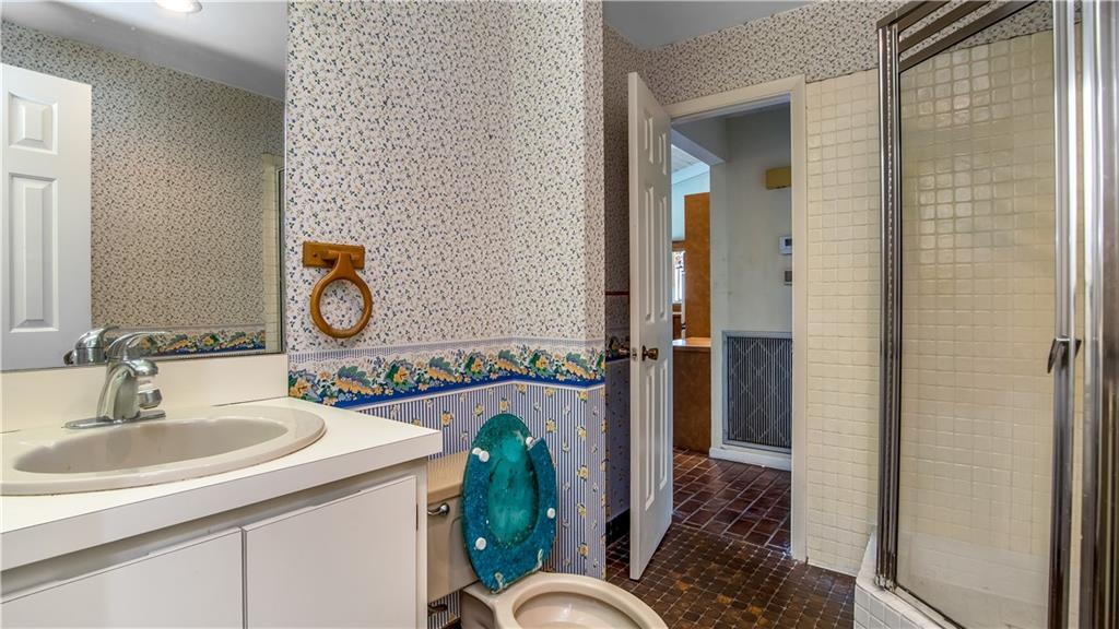 Davide Isles 83-2 B - Residential