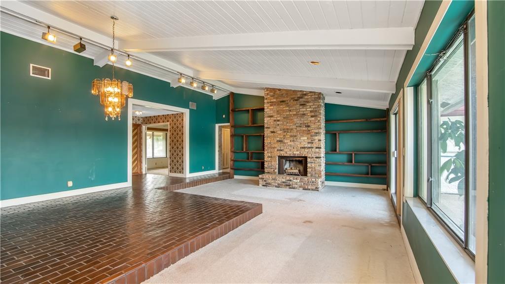 Davide Isles 83-2 B - Residential