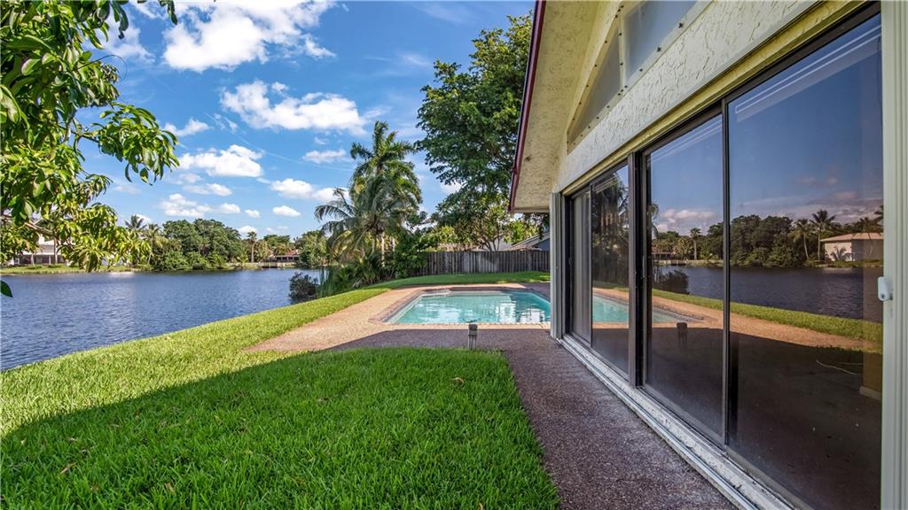 Davide Isles 83-2 B - Residential